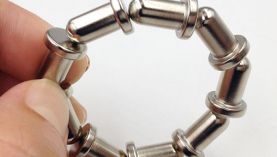 異形強(qiáng)力磁鐵的定制就像一面照妖鏡，能夠分辨廠家的強(qiáng)弱好壞！「聚盛磁鐵」