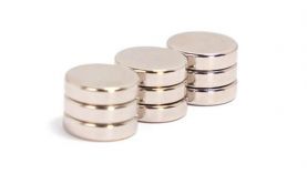 廣東釹鐵硼磁鐵廠家批發(fā)「聚盛磁鐵」