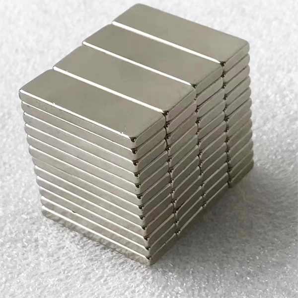 方形磁鐵.jpg 方形磁鐵.jpg