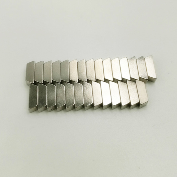 1693467395322333.jpg 梯形.jpg